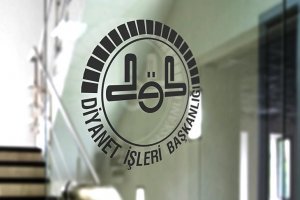 Sigara içen Diyanet personeline hac görevi verilmeyecek