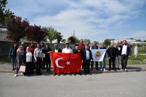 Paris'te Osmanlı şehzadelerinin mezarlarına ziyaret