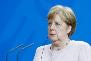 Merkel Irak'ta bağımsız Kürt devleti kurulmasına karşı