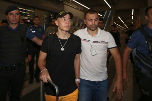 Emre Mor Galatasaray için İstanbul'a getirildi