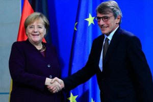 Merkel: Hepimiz bir gemideyiz