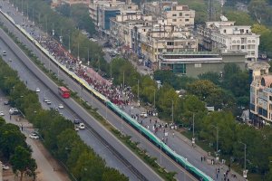 Dünyanın en uzun bayrağı açıldı