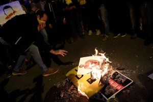 Katalonya'da İspanya Kralı protesto edildi