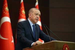 Erdoğan: Mecburiyeti olmayan hiçbir vatandaşımız tehdit ortadan kalkana kadar evinden çıkmamalı