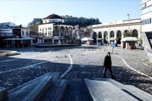 Yunanistan'da Koronavirüsü önlemek için sokağa çıkma yasağı