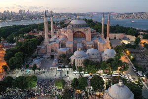 Ayasofya Camii'nde açılış hazırlıkları tüm hızıyla sürüyor