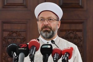 Diyanet İşleri Başkanı Erbaş'tan medyaya çağrı: çocuklarımızı ve aile değerlerimizi koruyalım