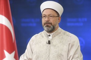 Erbaş: İslam düşmanlığını körükleyen zihniyete karşı uluslararası toplumu mücadeleye davet ediyorum