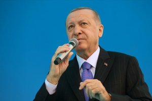 Cumhurbaşkanı Erdoğan: İzmir'de evleri yıkılan vatandaşlarımıza yenilerini yapıp teslim edeceğiz