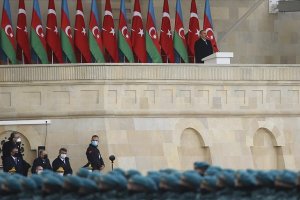 Cumhurbaşkanı Aliyev: Vatan muharebesinin ilk saatlerinden itibaren Türkiye’nin desteğini hissettik