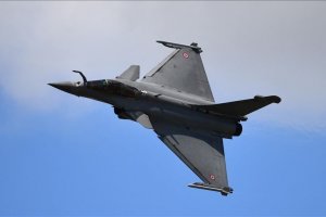 Yunanistan 18 Rafale uçağı için Fransa'ya 2,3 milyar avro ödeyecek