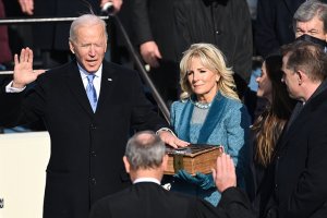 Joe Biden yemin ederek ABD'nin 46. başkanı oldu