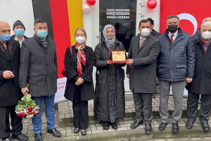 Tadilatı tamamlanan Heiligenhaus Ulu Camii ibadete açıldı