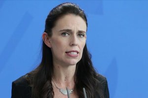 Yeni Zelanda Başbakanı Ardern, aşı karşıtı protestolar 'gözdağı' 