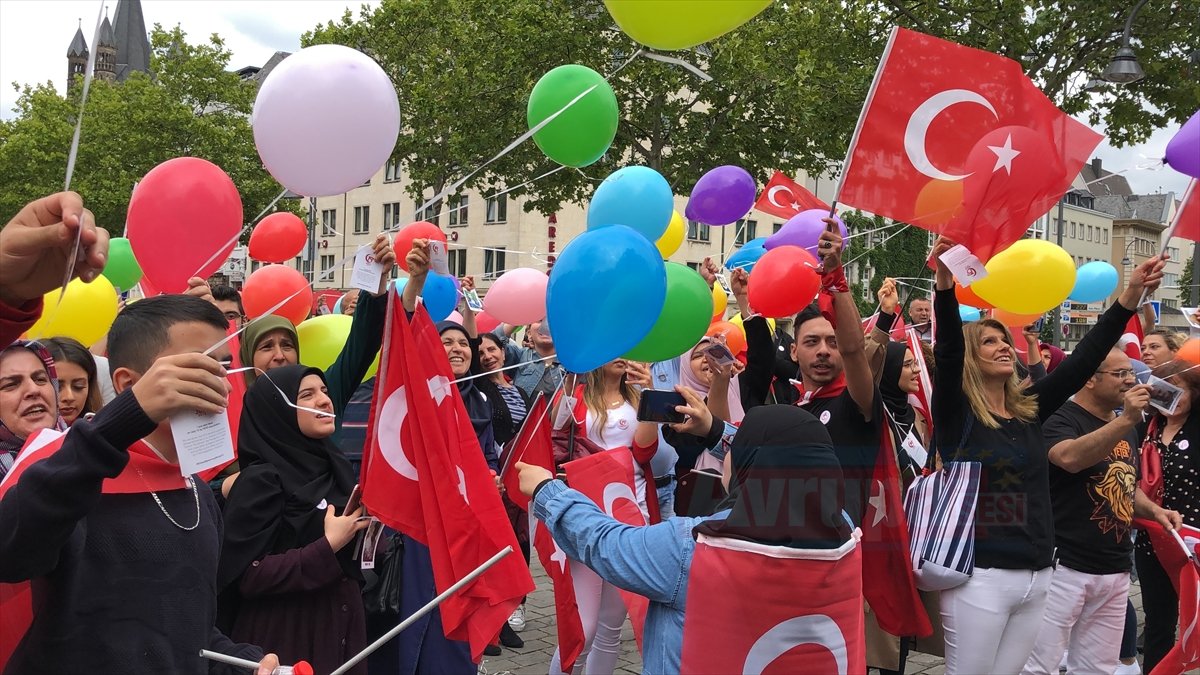 Köln'de 15 Temmuz Şehitleri Anıldı