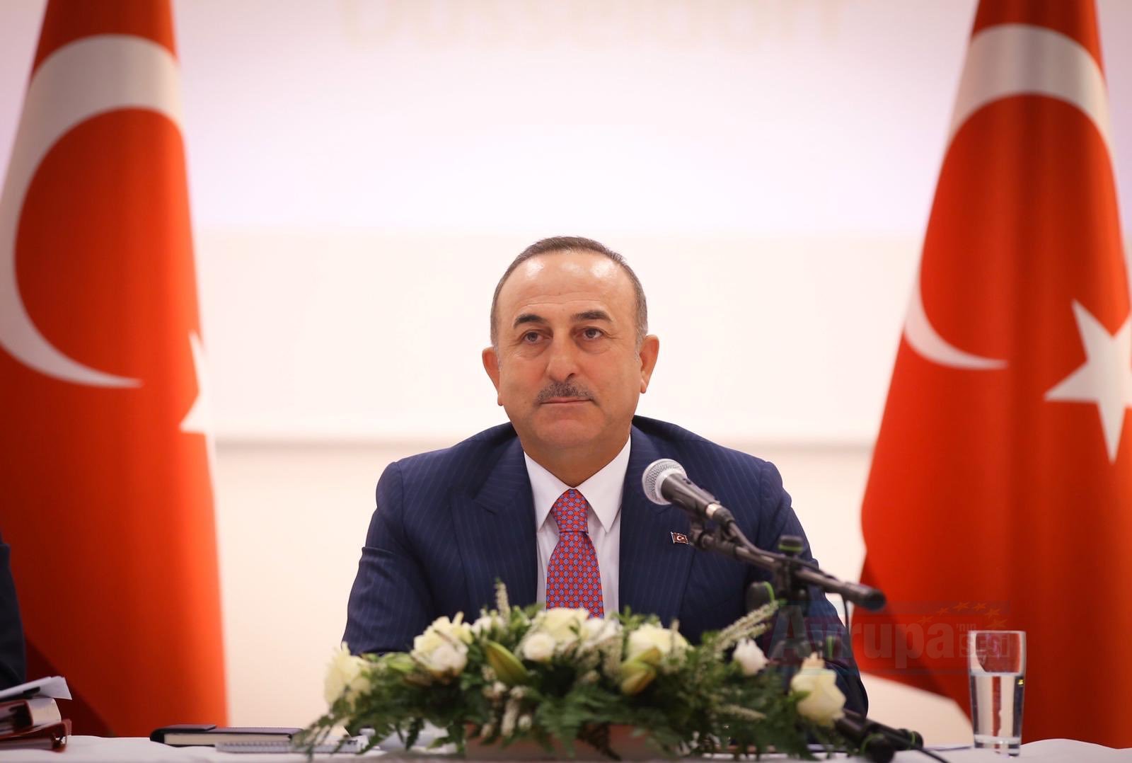 Çavuşoğlu Almanya'da vatandaşlarla buluştu