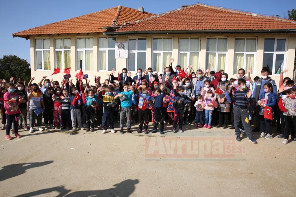 YTB Başkanı Eren, Kuzey Makedonya'da yörük köylerini ziyaret etti