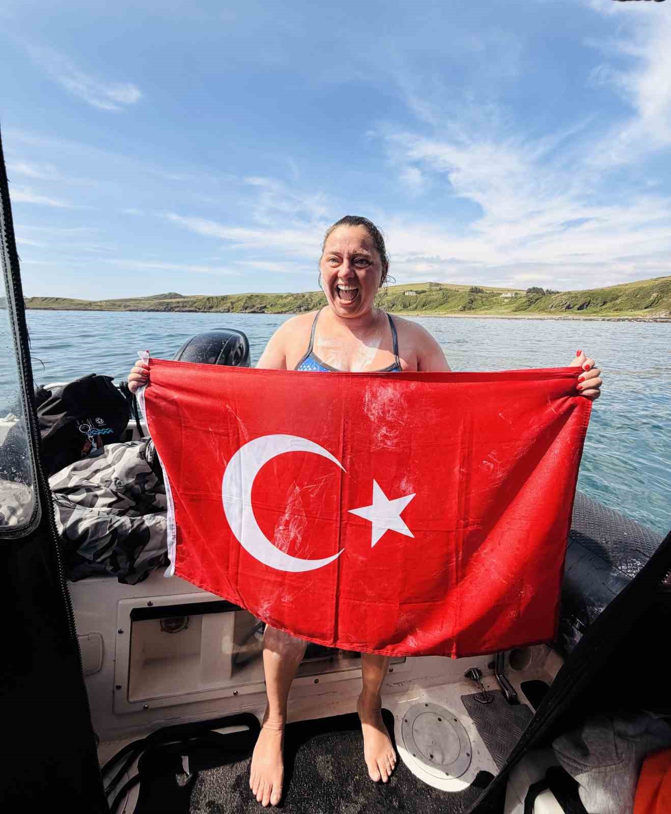 Melisa Uluarslan, Kuzey Kanalı'nı geçen 3. Türk kadın sporcu unvanını aldı